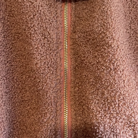 Teddy Bear jacket from Macs the label. Dusty Rose with gold zipper - Picture 3 of 3